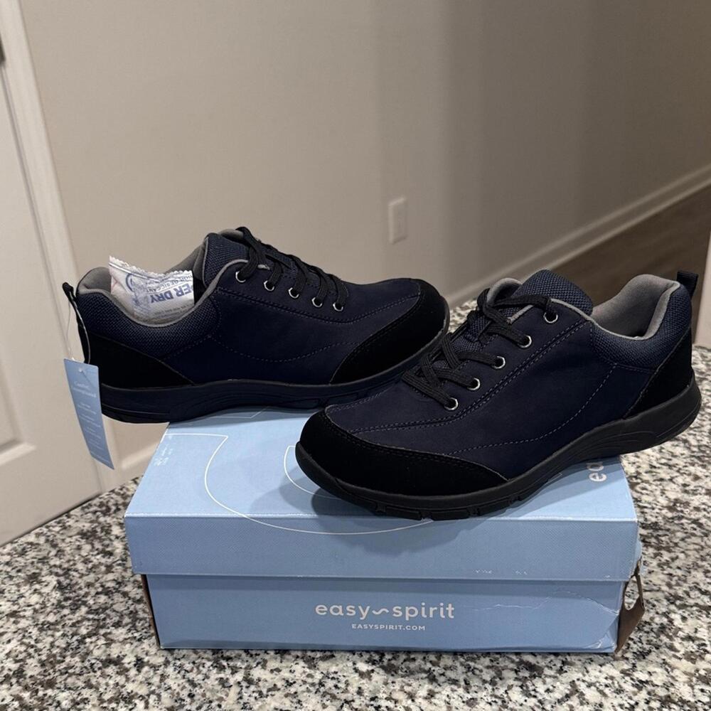 Easy Spirit Women's Navy and Black Sneakers